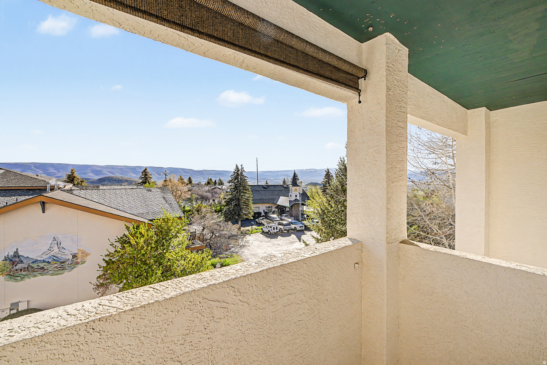main property photo 20