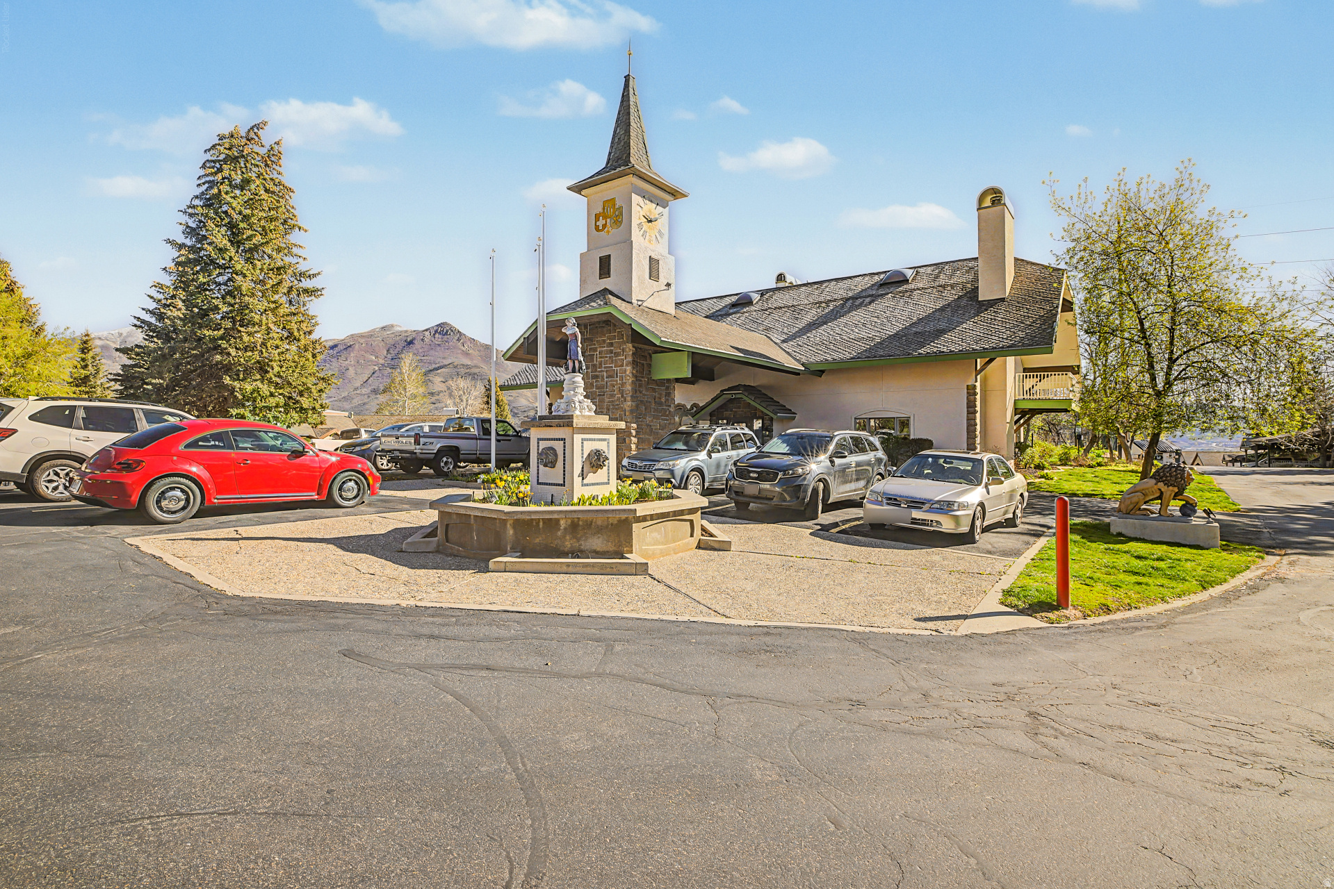 main property photo 36