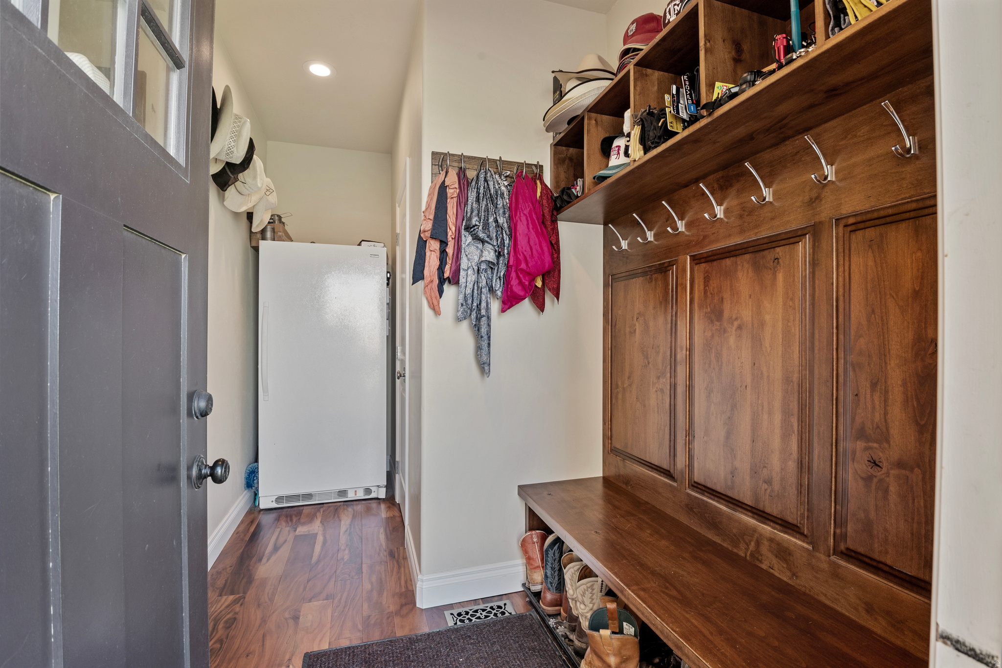 main property photo 19