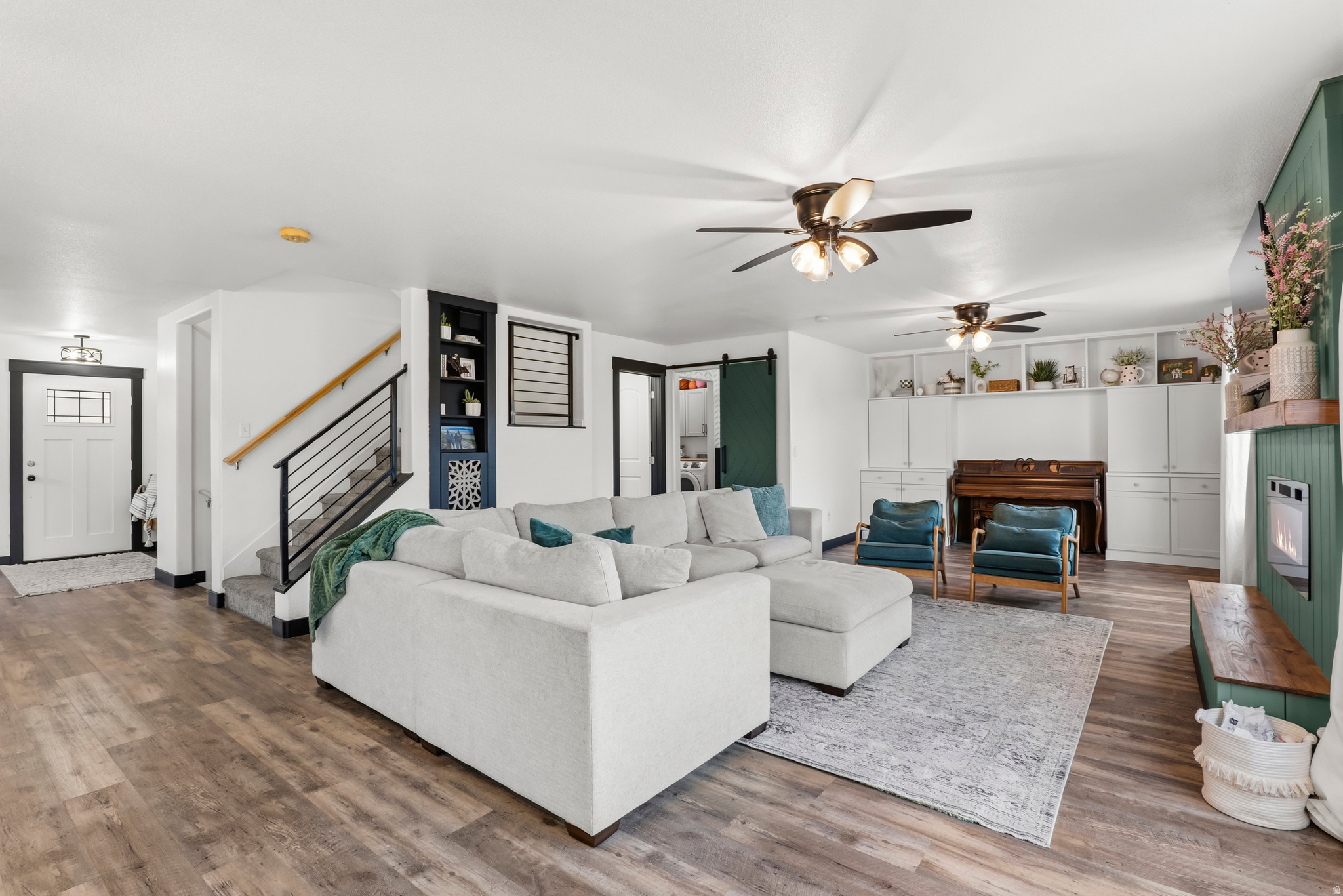 main property photo 23