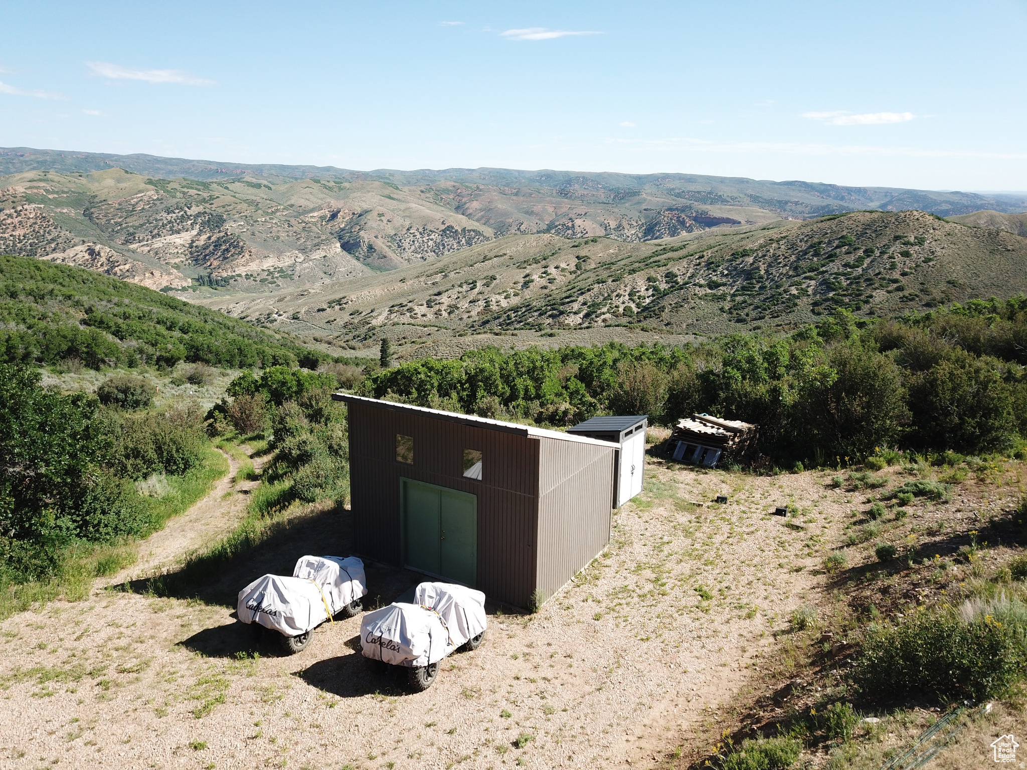 main property photo 33