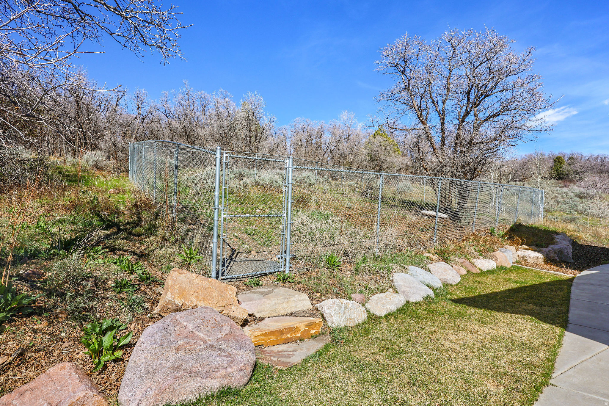 main property photo 70