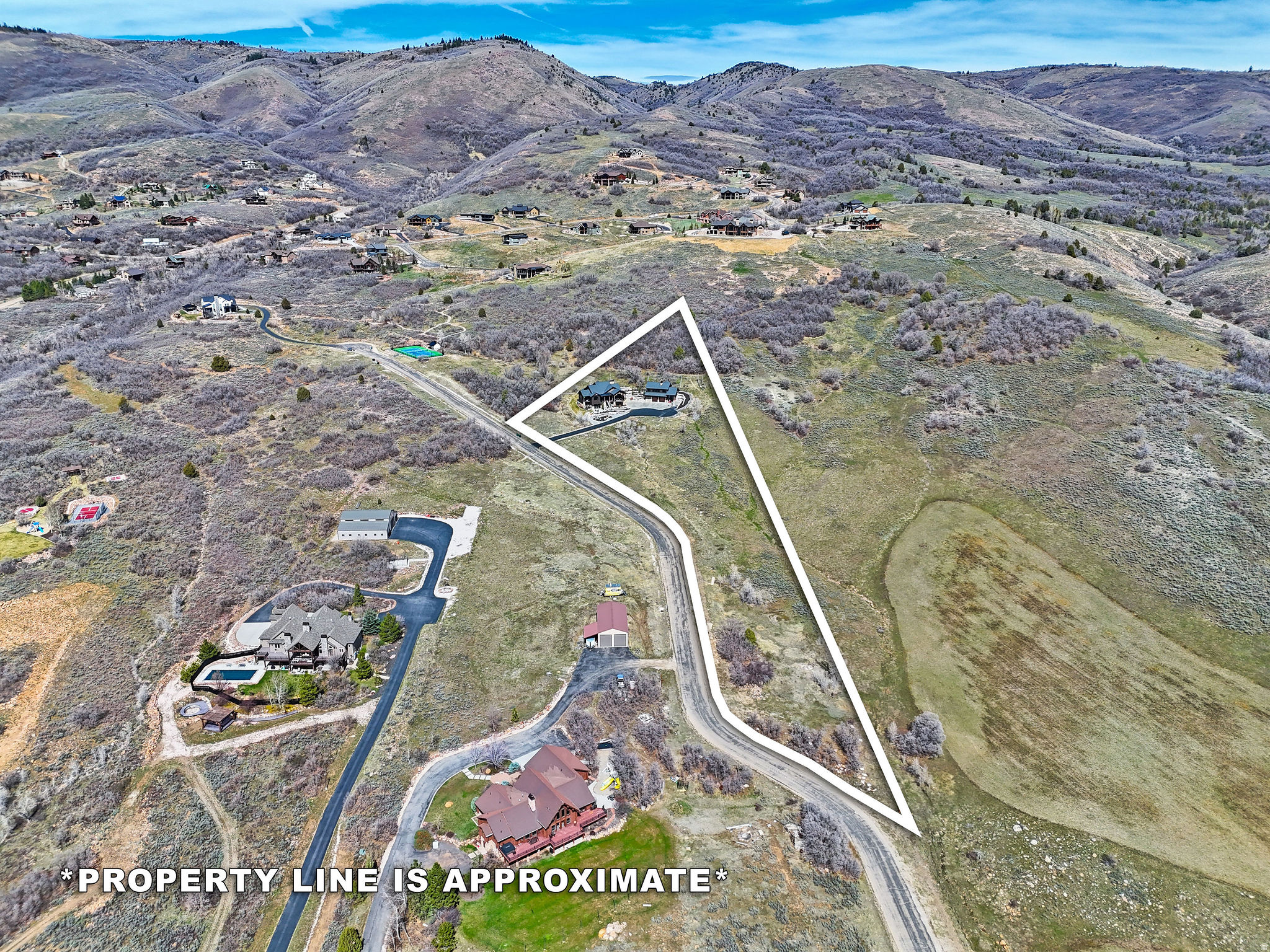 main property photo 8