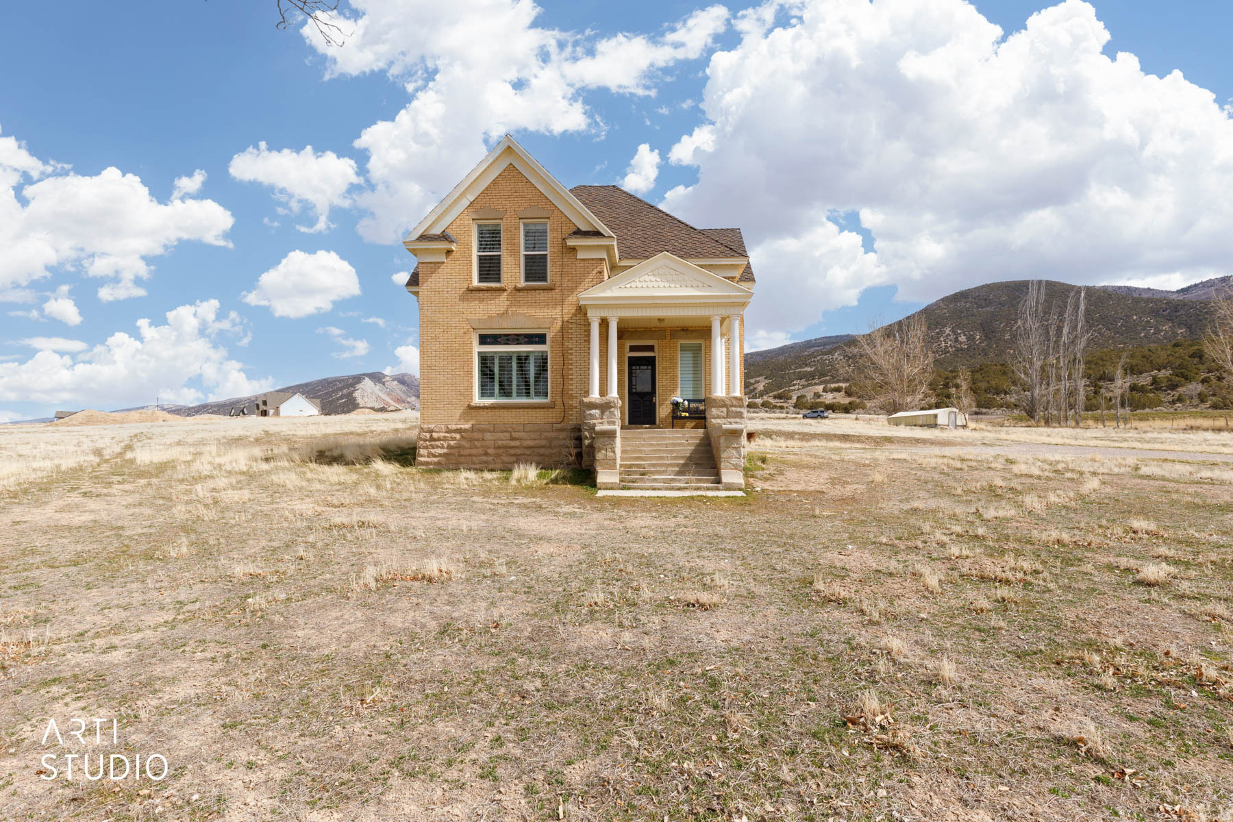 main property photo 1