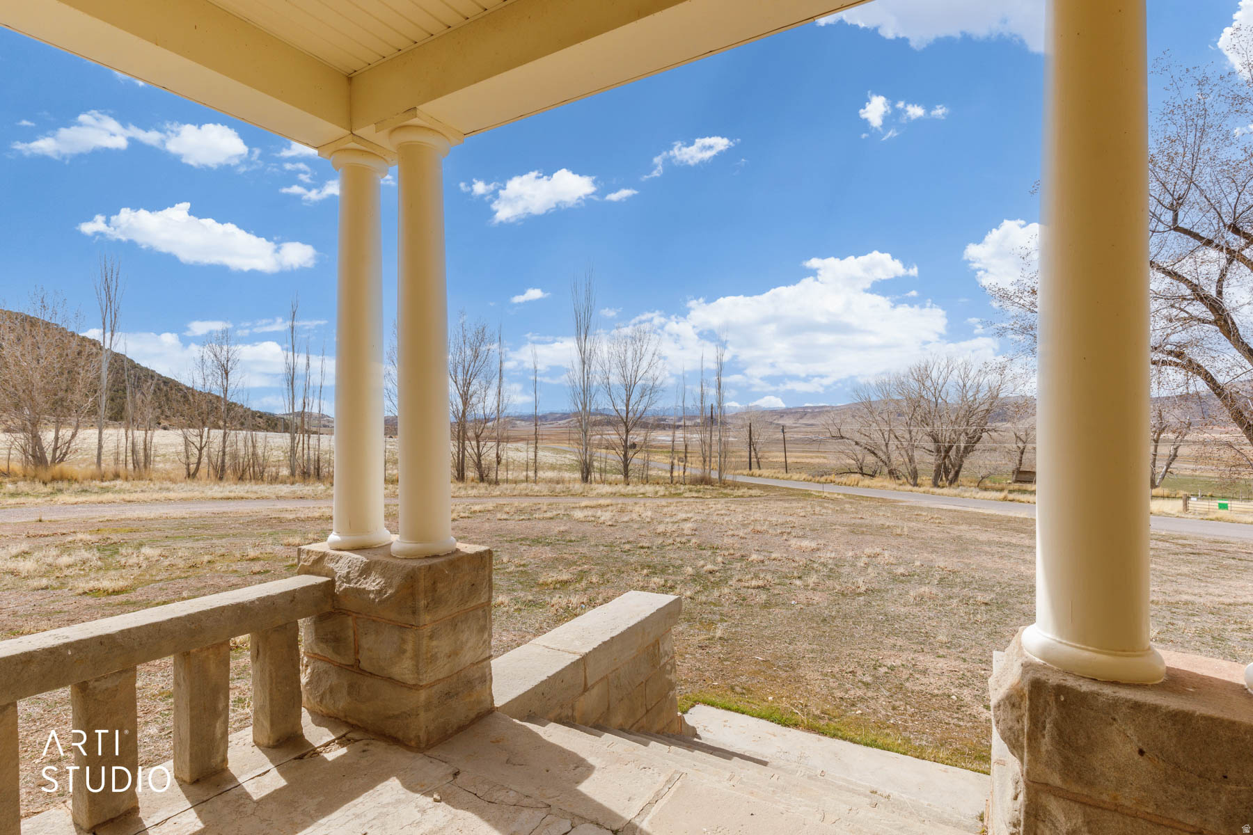 main property photo 4
