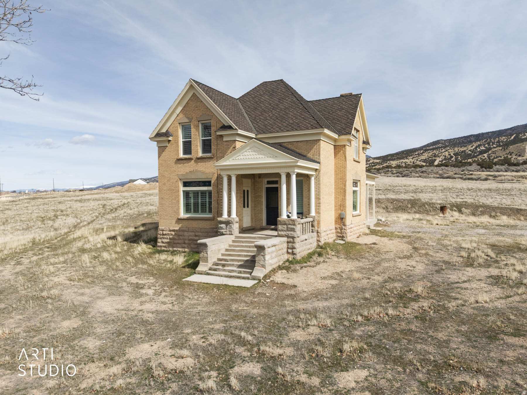 main property photo 43