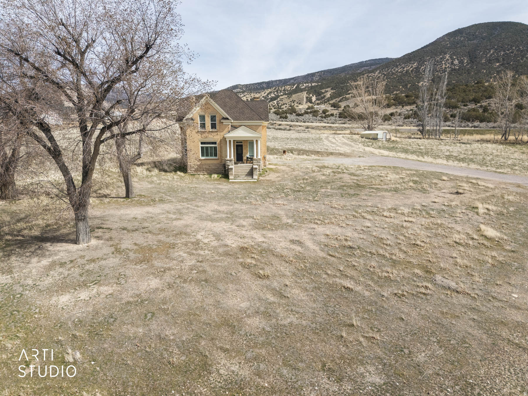 main property photo 44