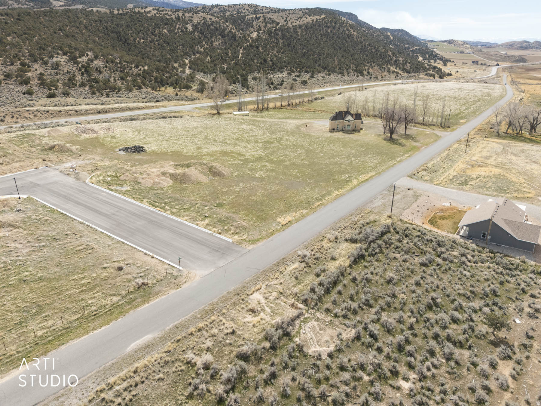 main property photo 46