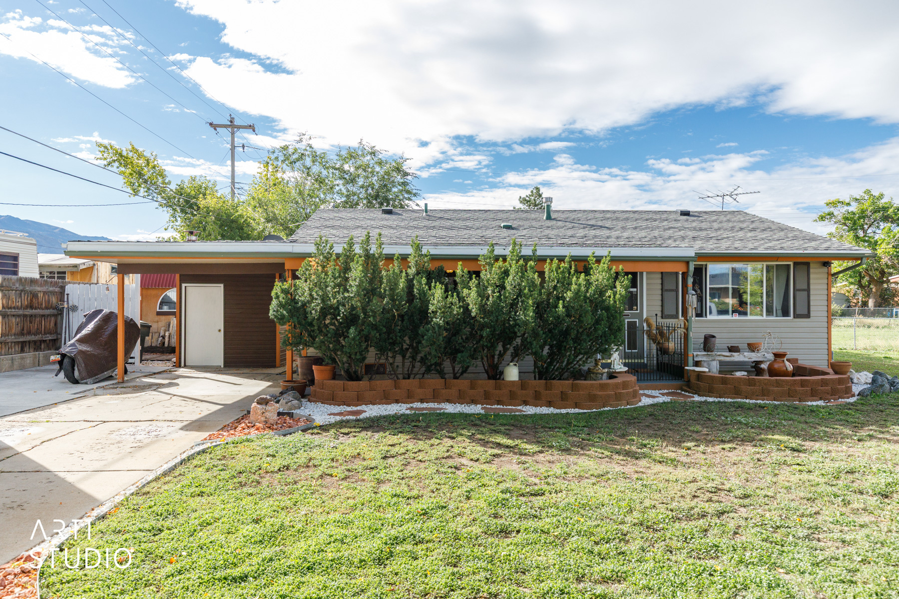main property photo 1