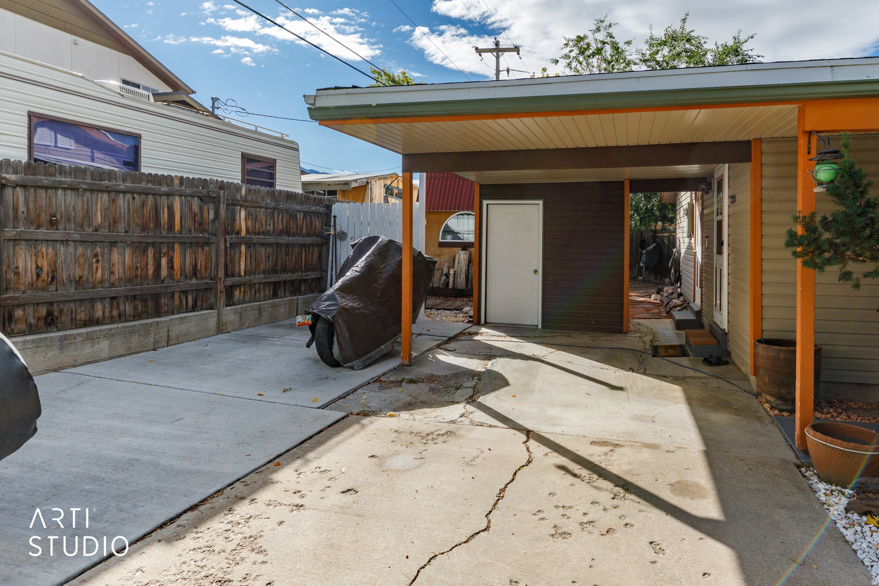 main property photo 3