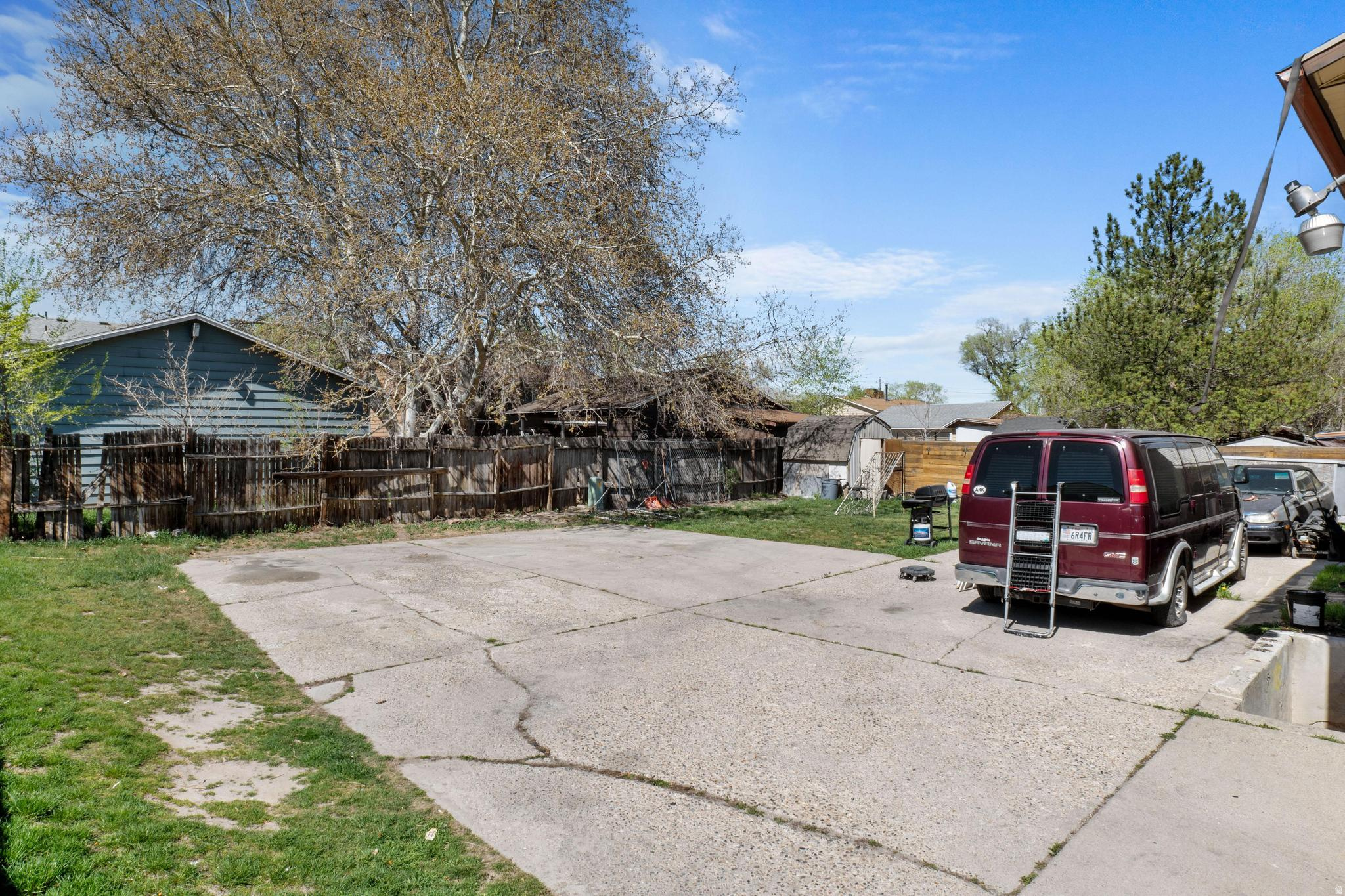 main property photo 18