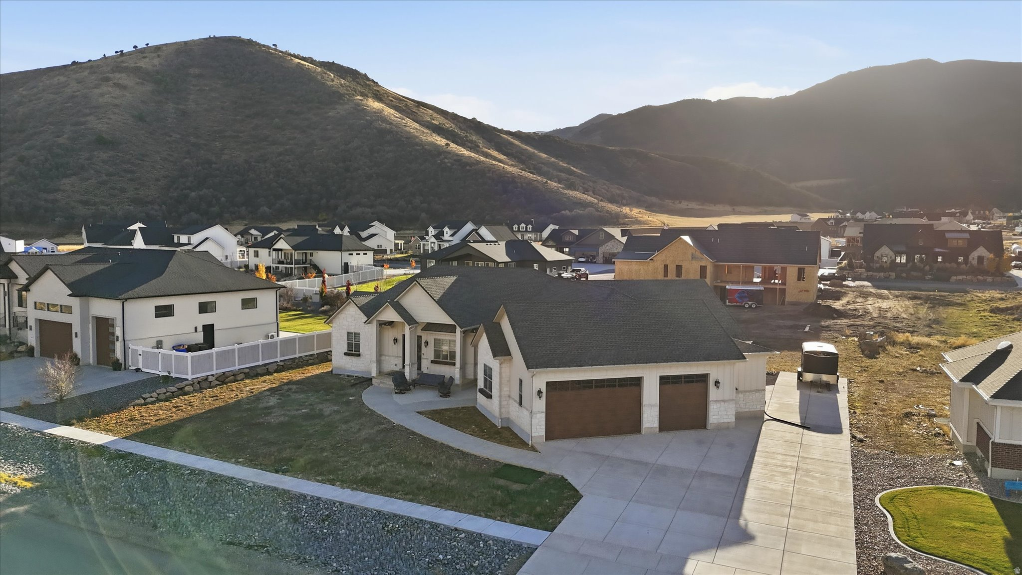 main property photo 74