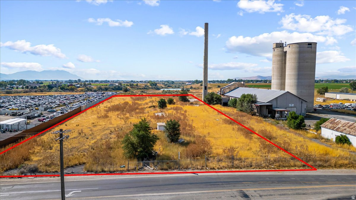 main property photo 10