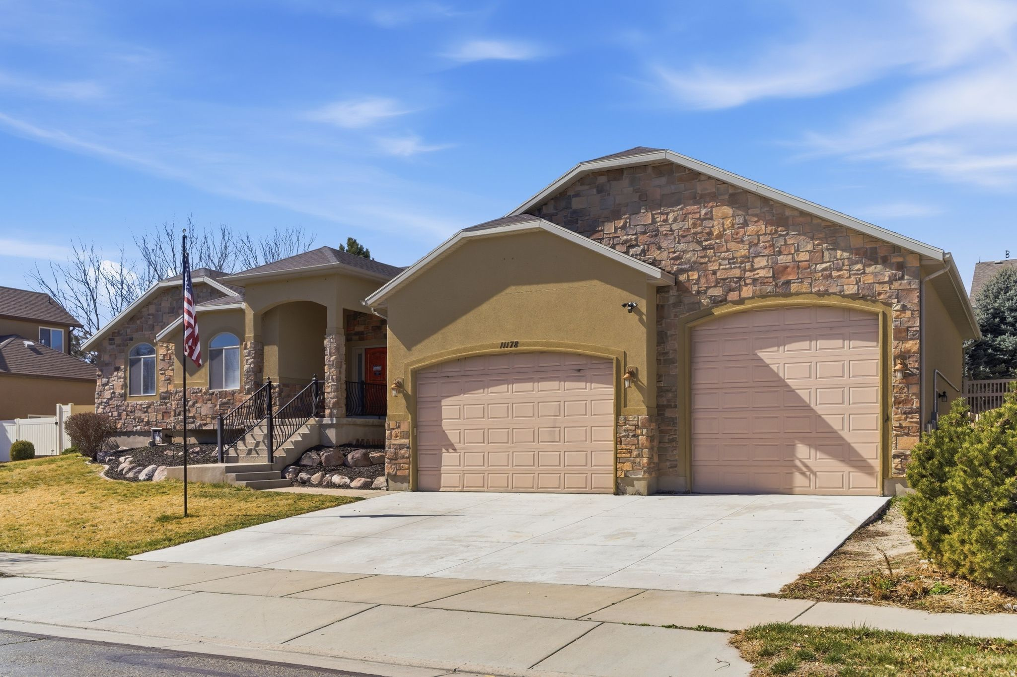 main property photo 44