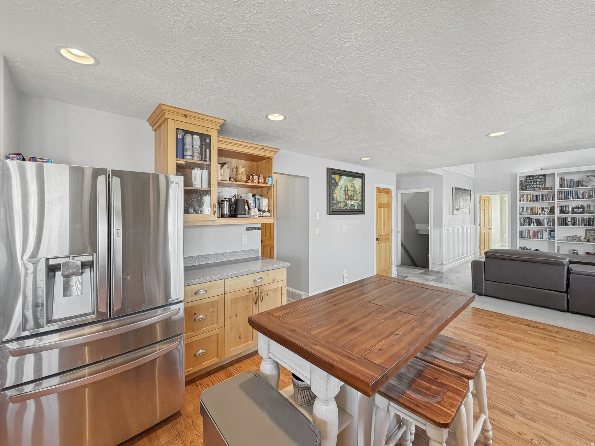 main property photo 9