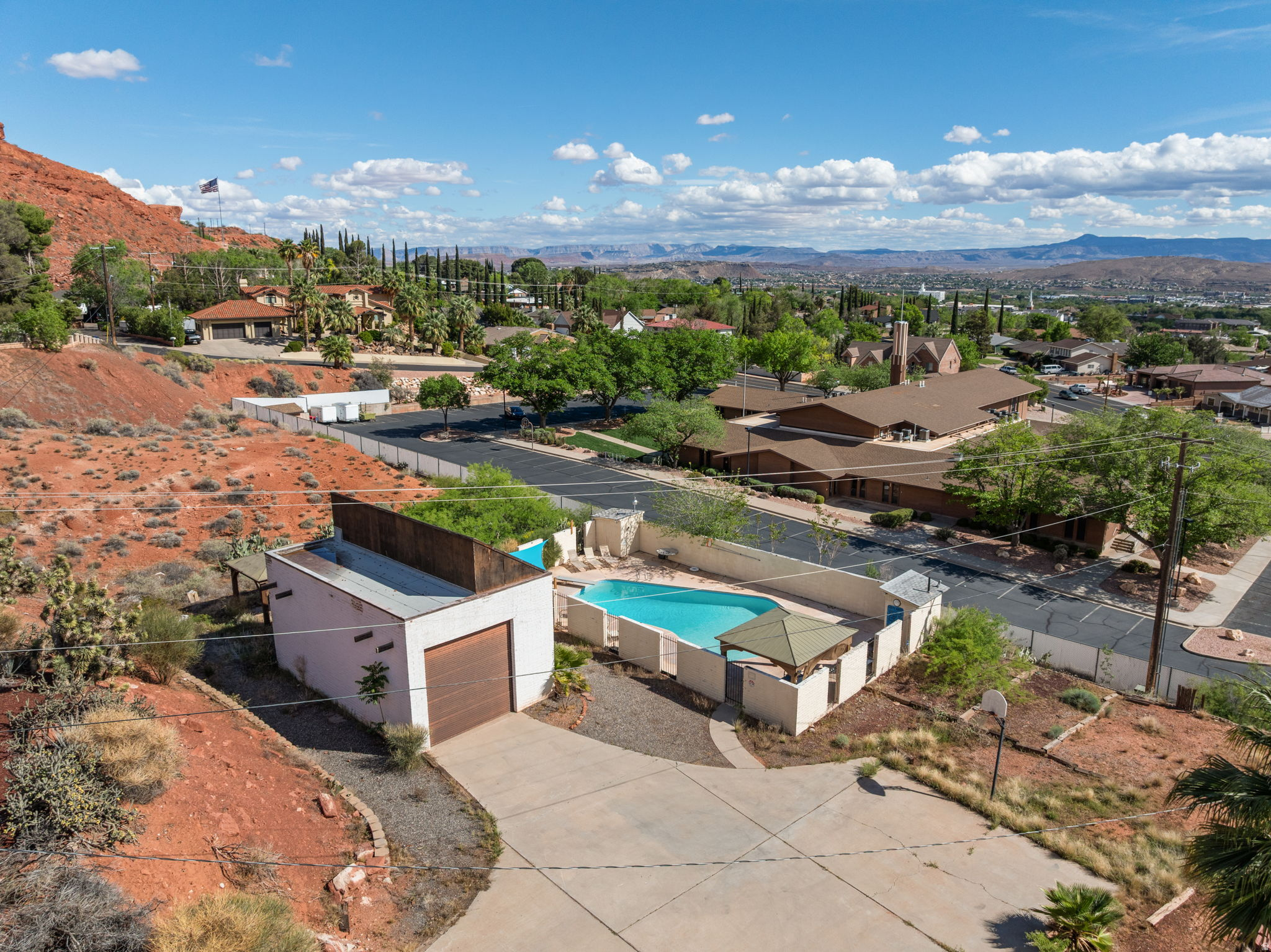 main property photo 46