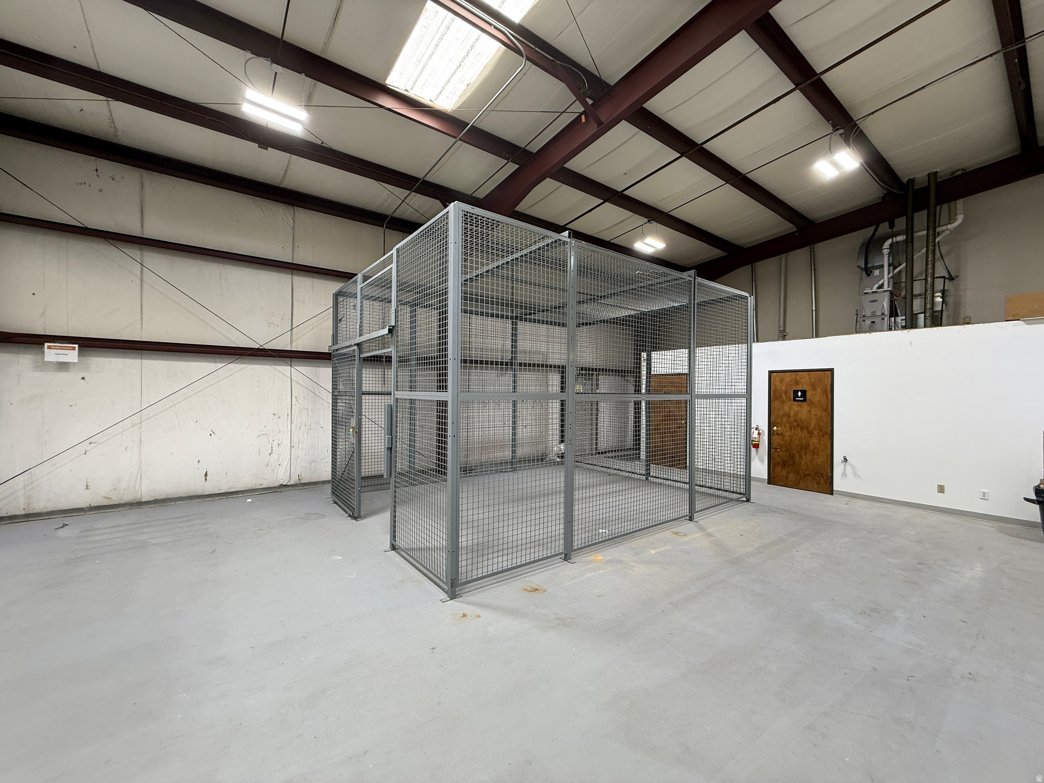 main property photo 10