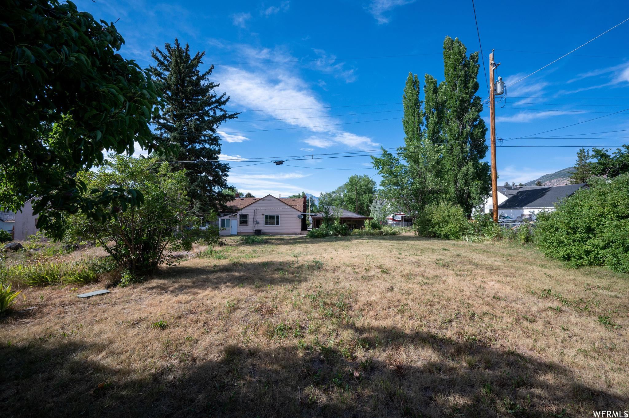 main property photo 25