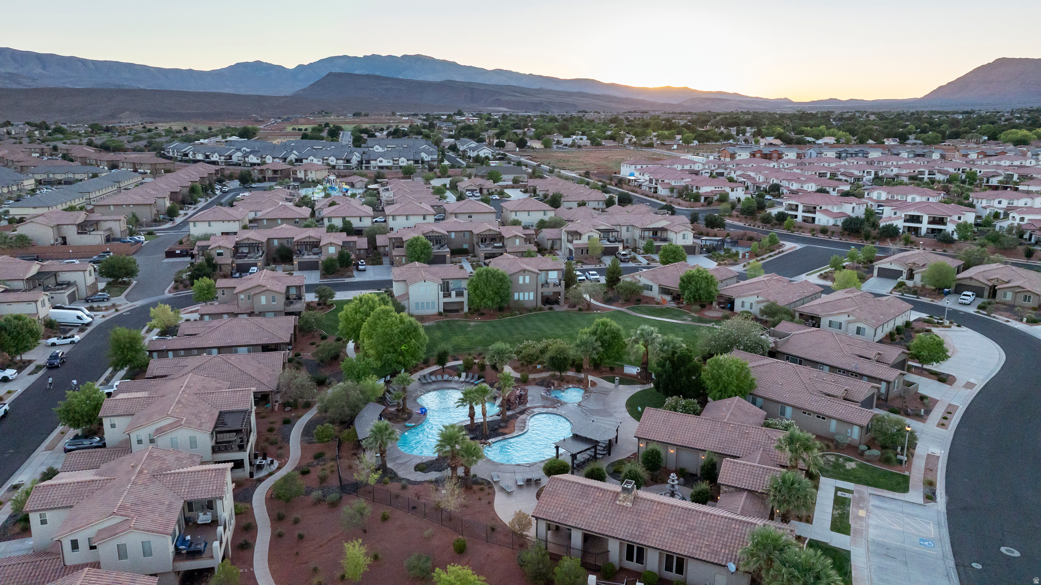main property photo 40