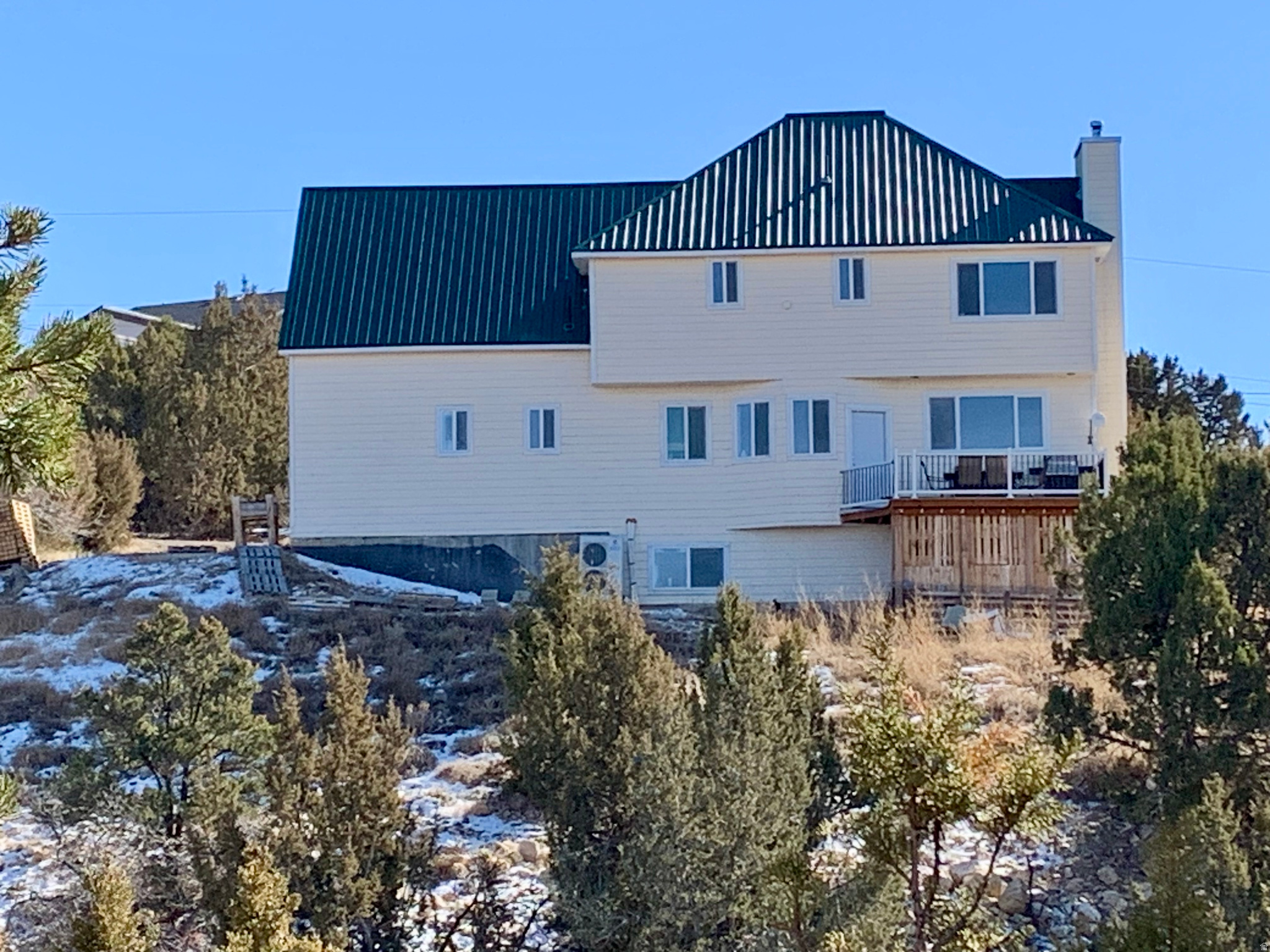 main property photo 23
