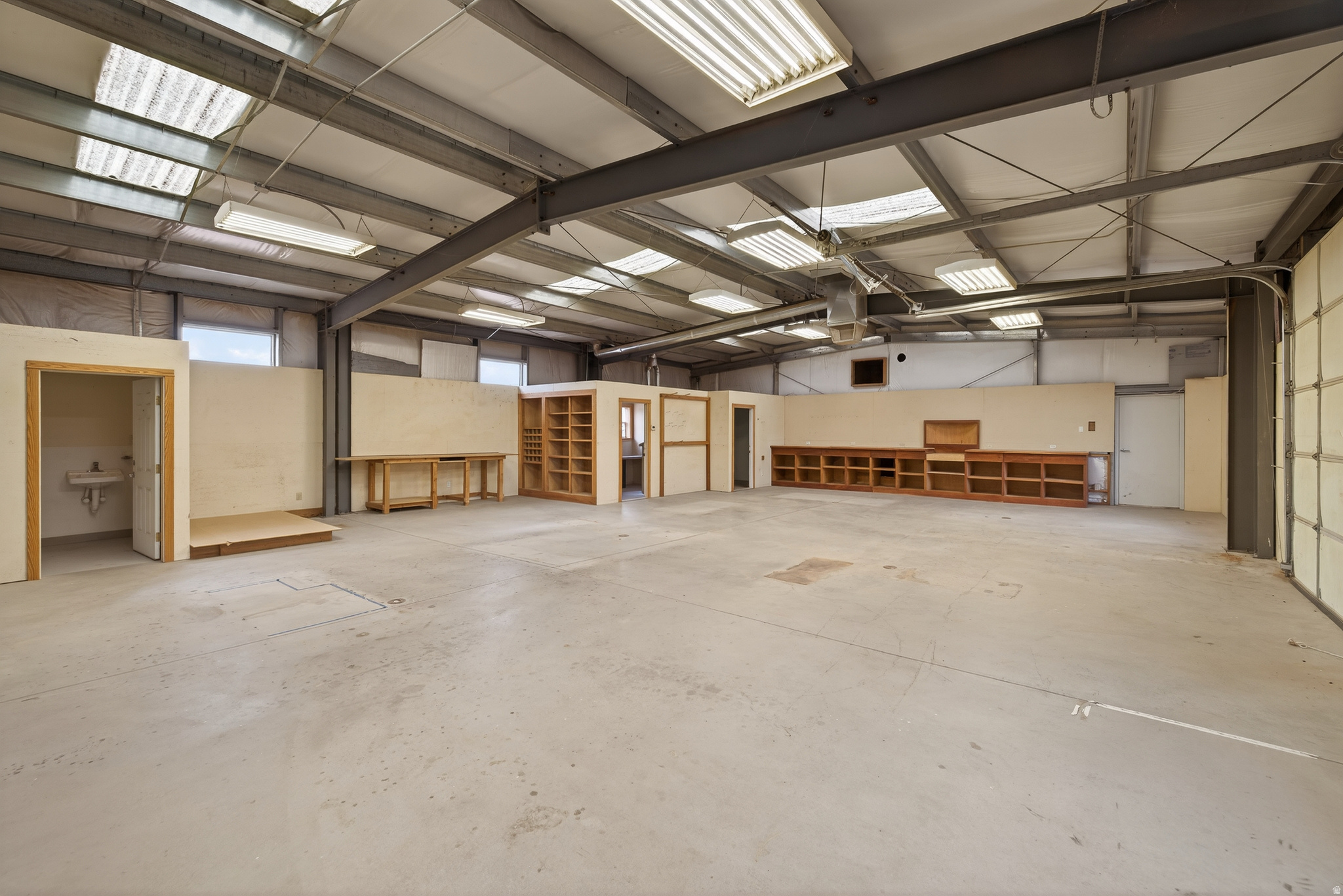 main property photo 20