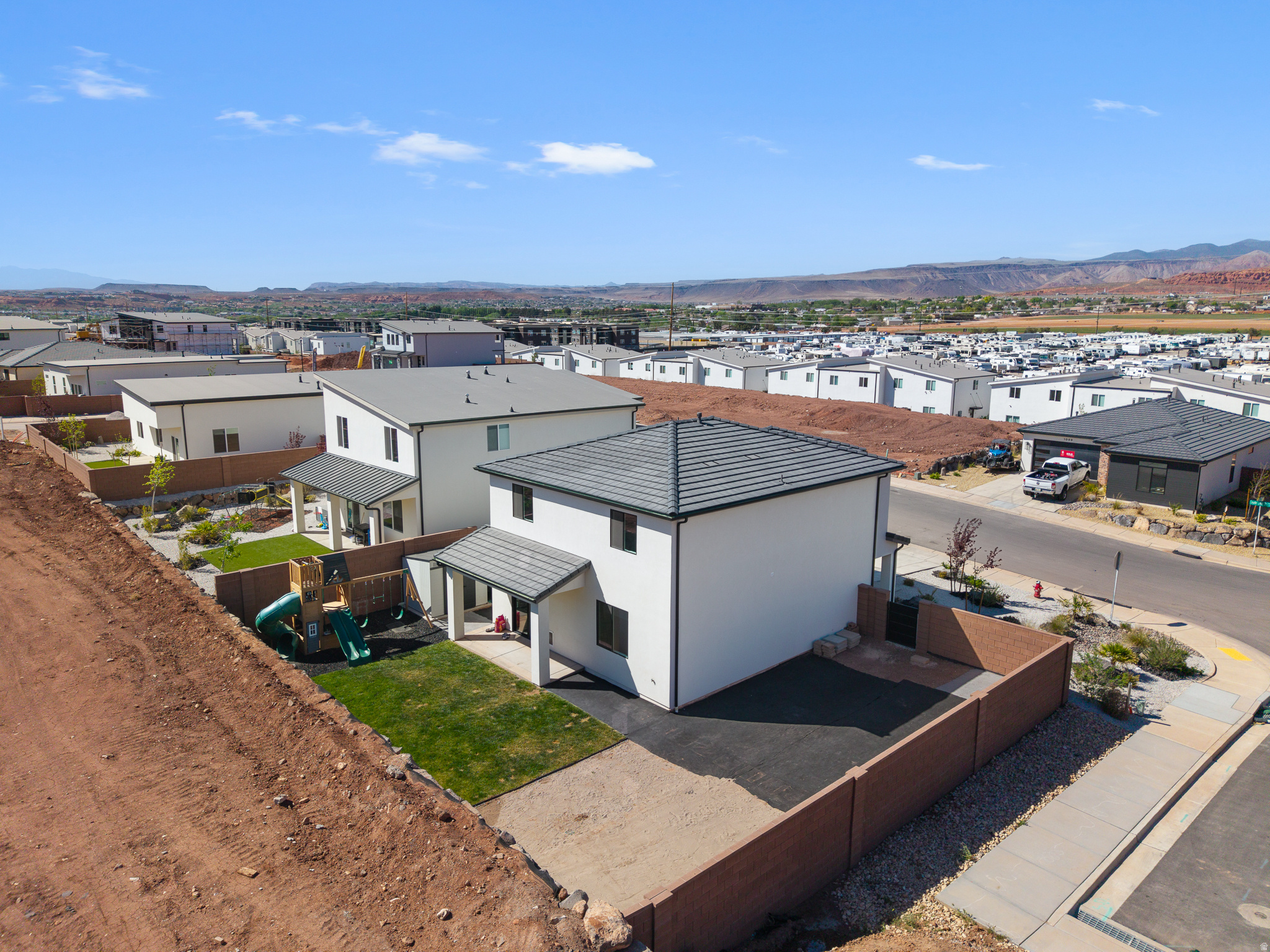 main property photo 47