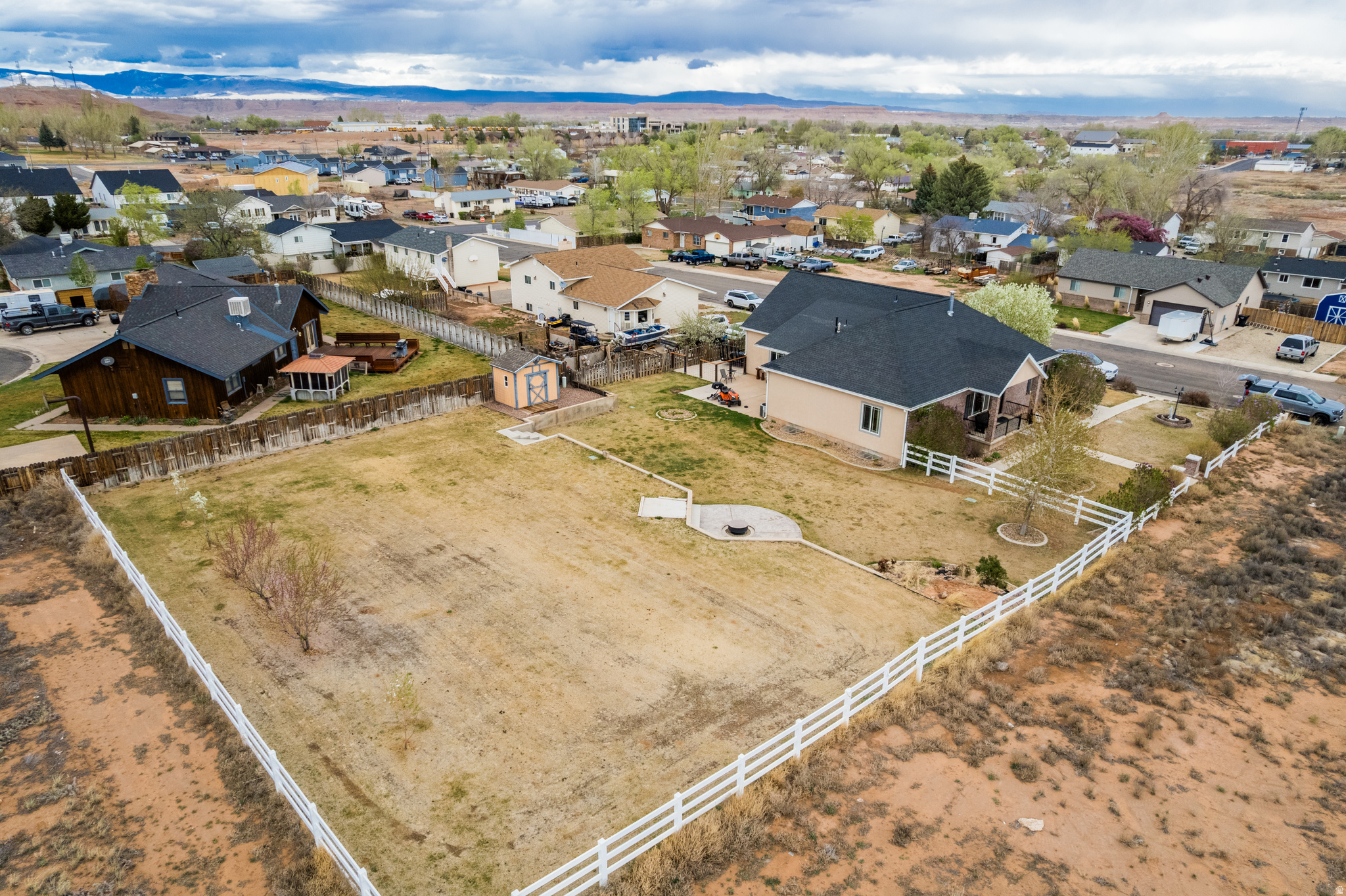 main property photo 38