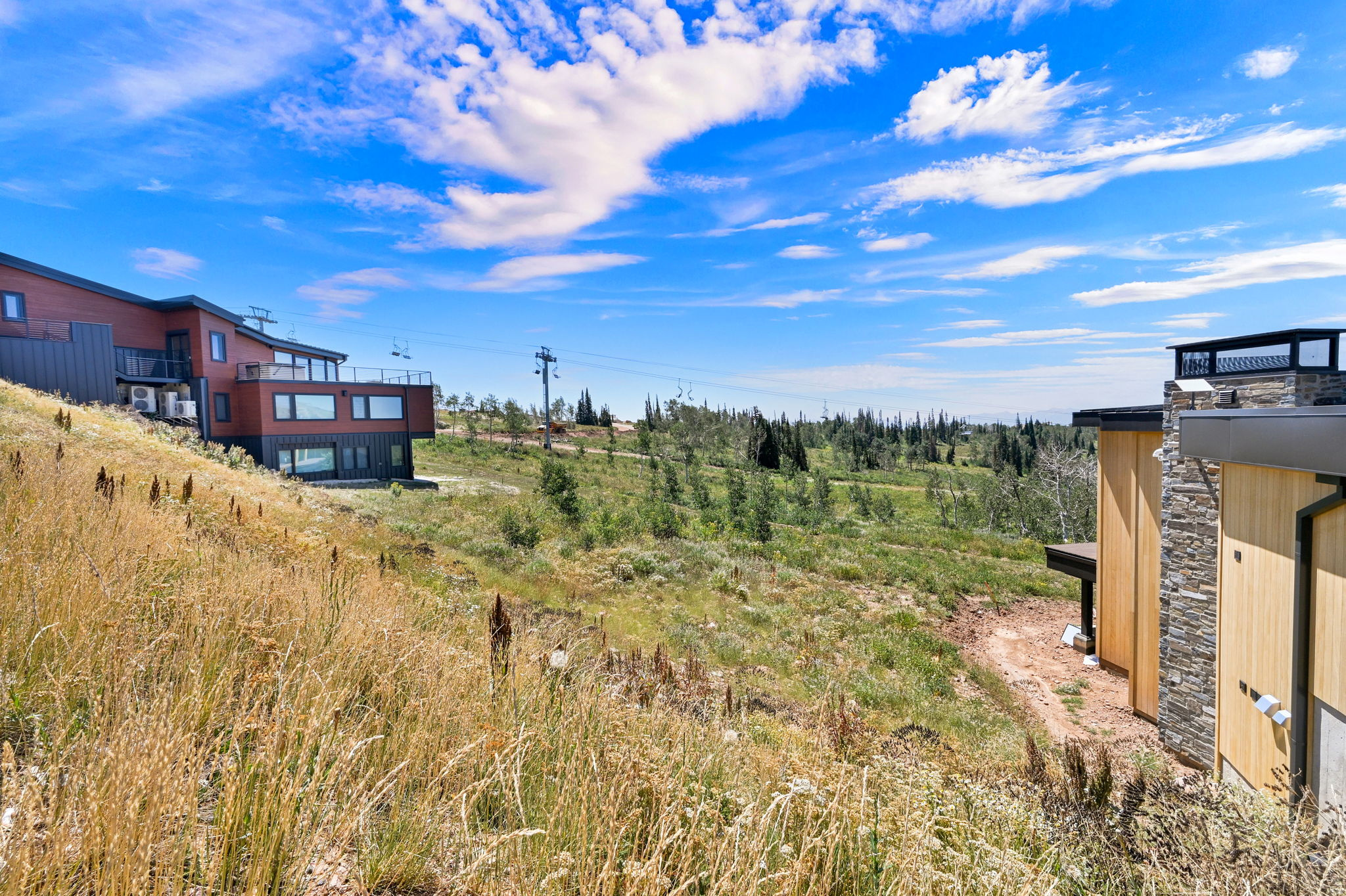 main property photo 81