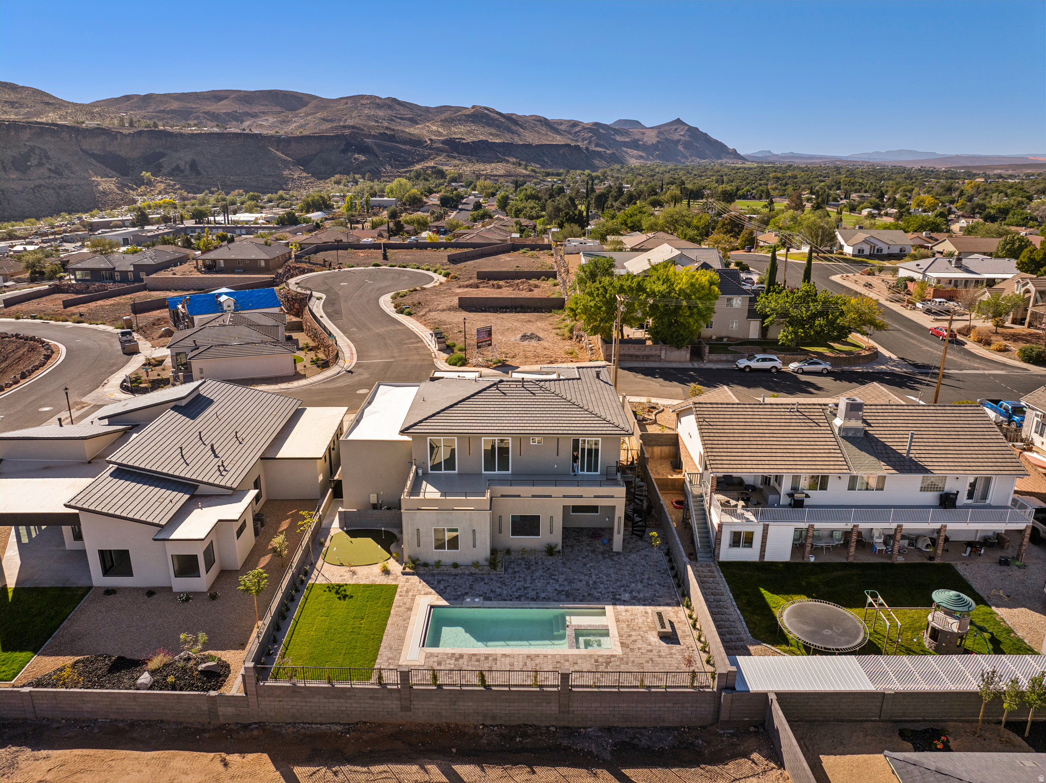 main property photo 43