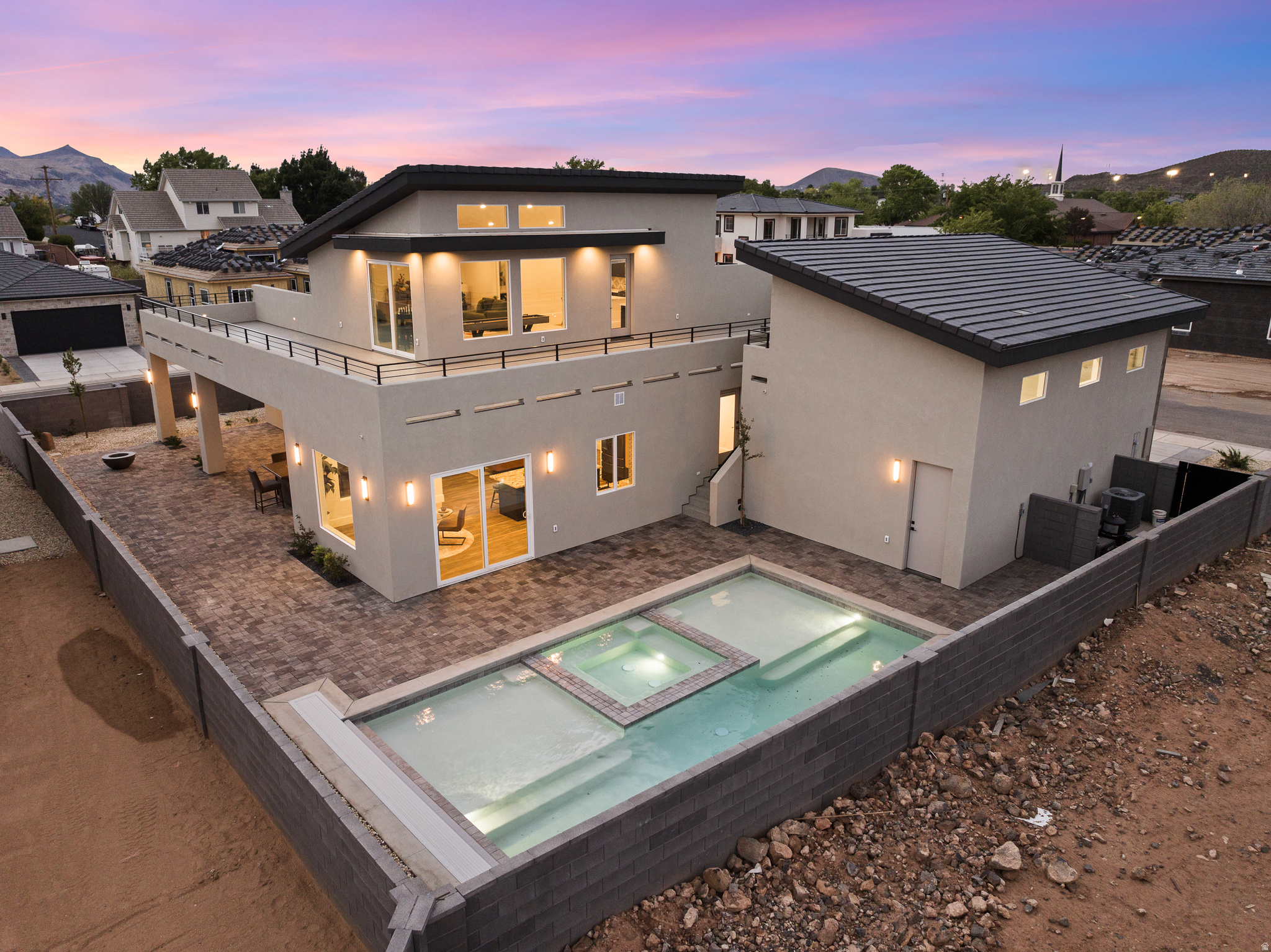 main property photo 21