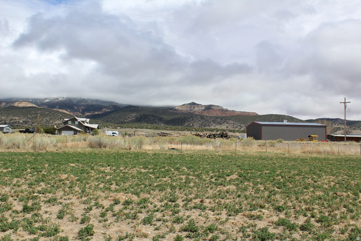 main property photo 5