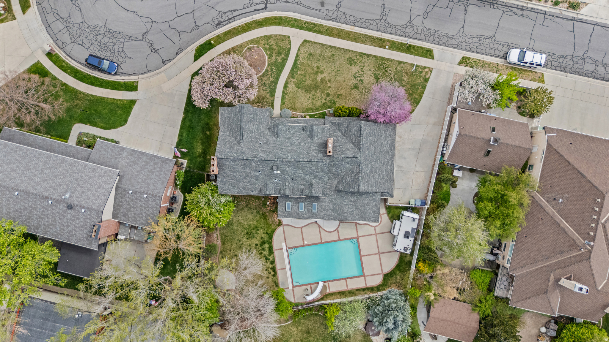 main property photo 50
