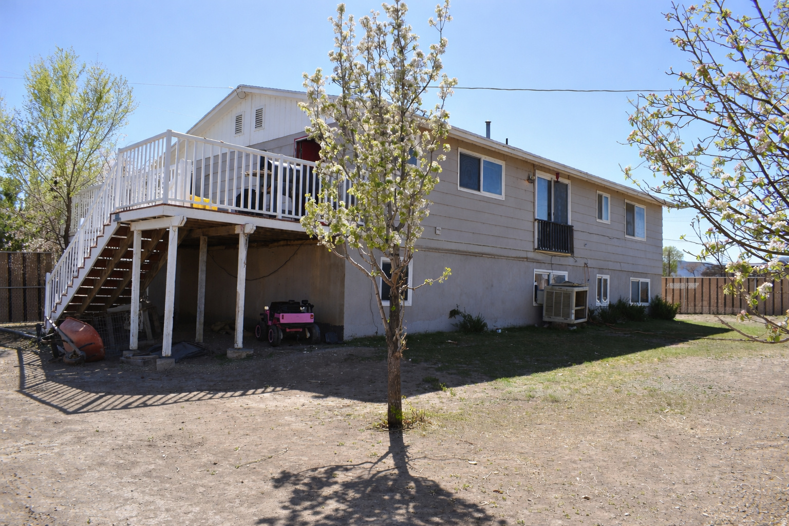 main property photo 20