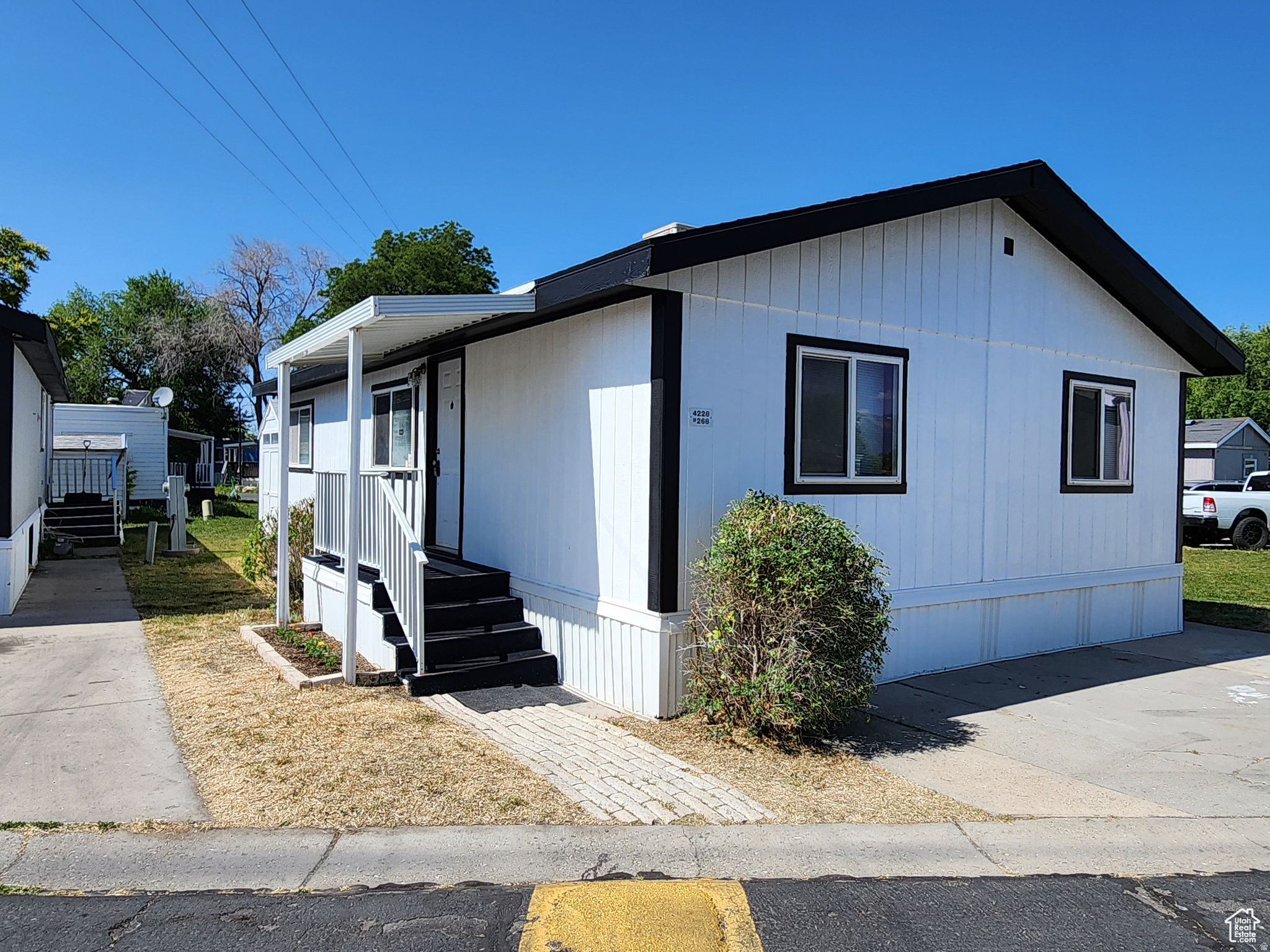 main property photo 14