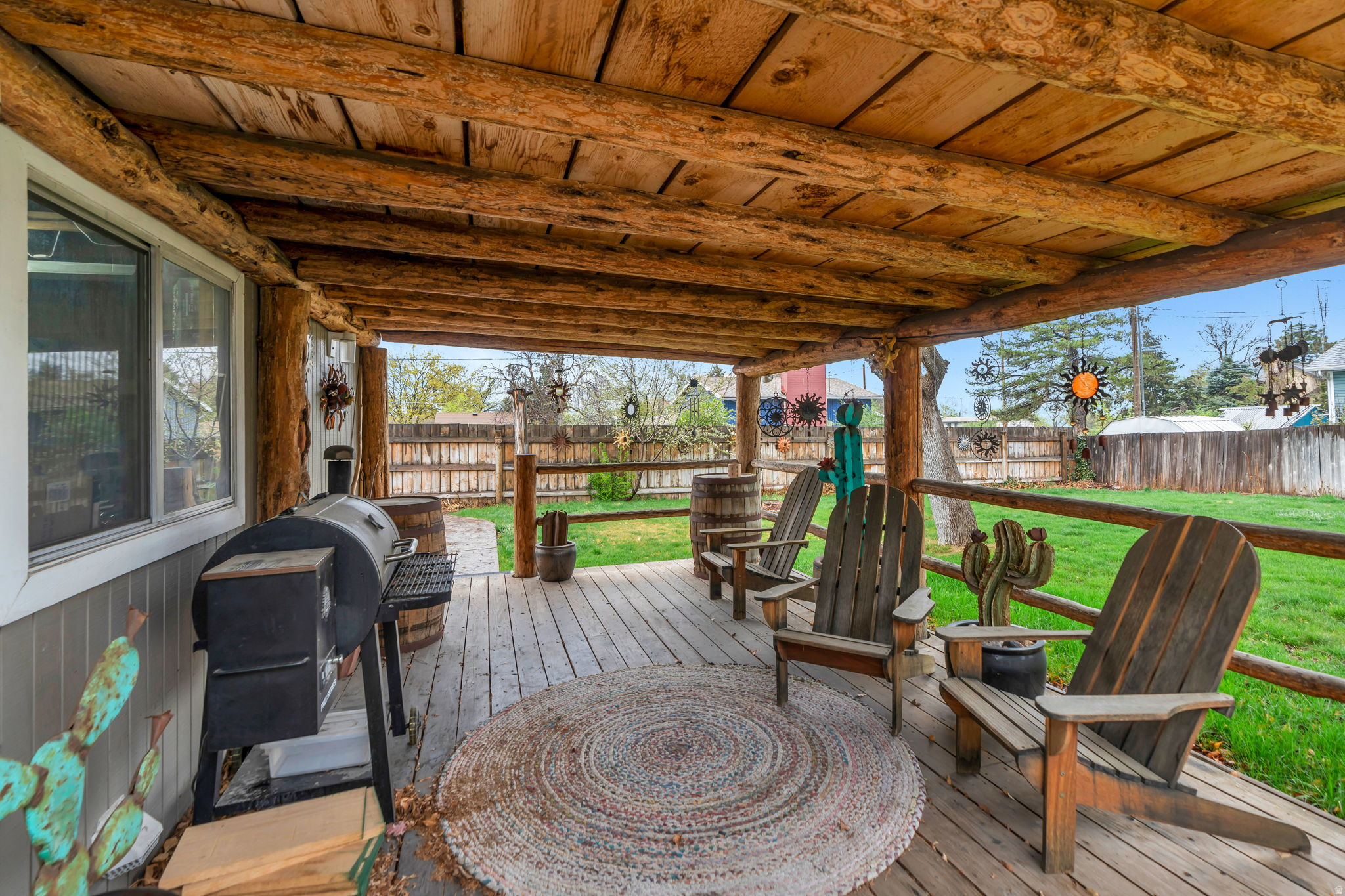 main property photo 19