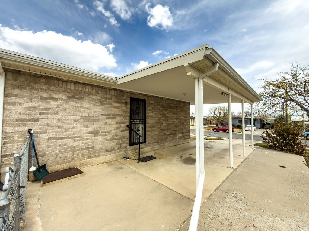 main property photo 23