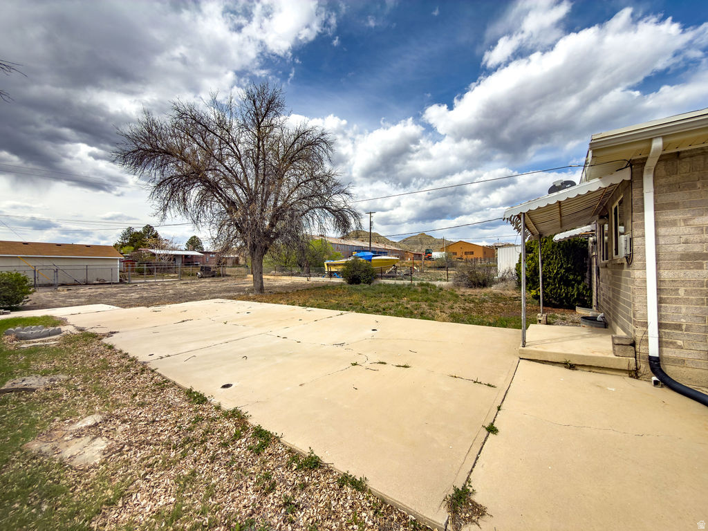 main property photo 25