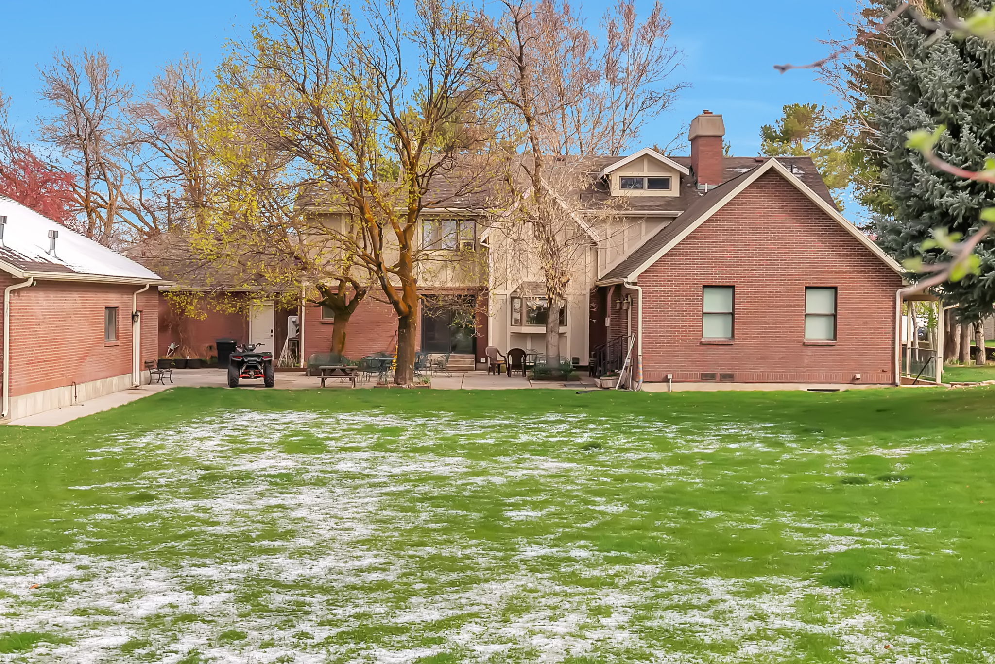main property photo 35
