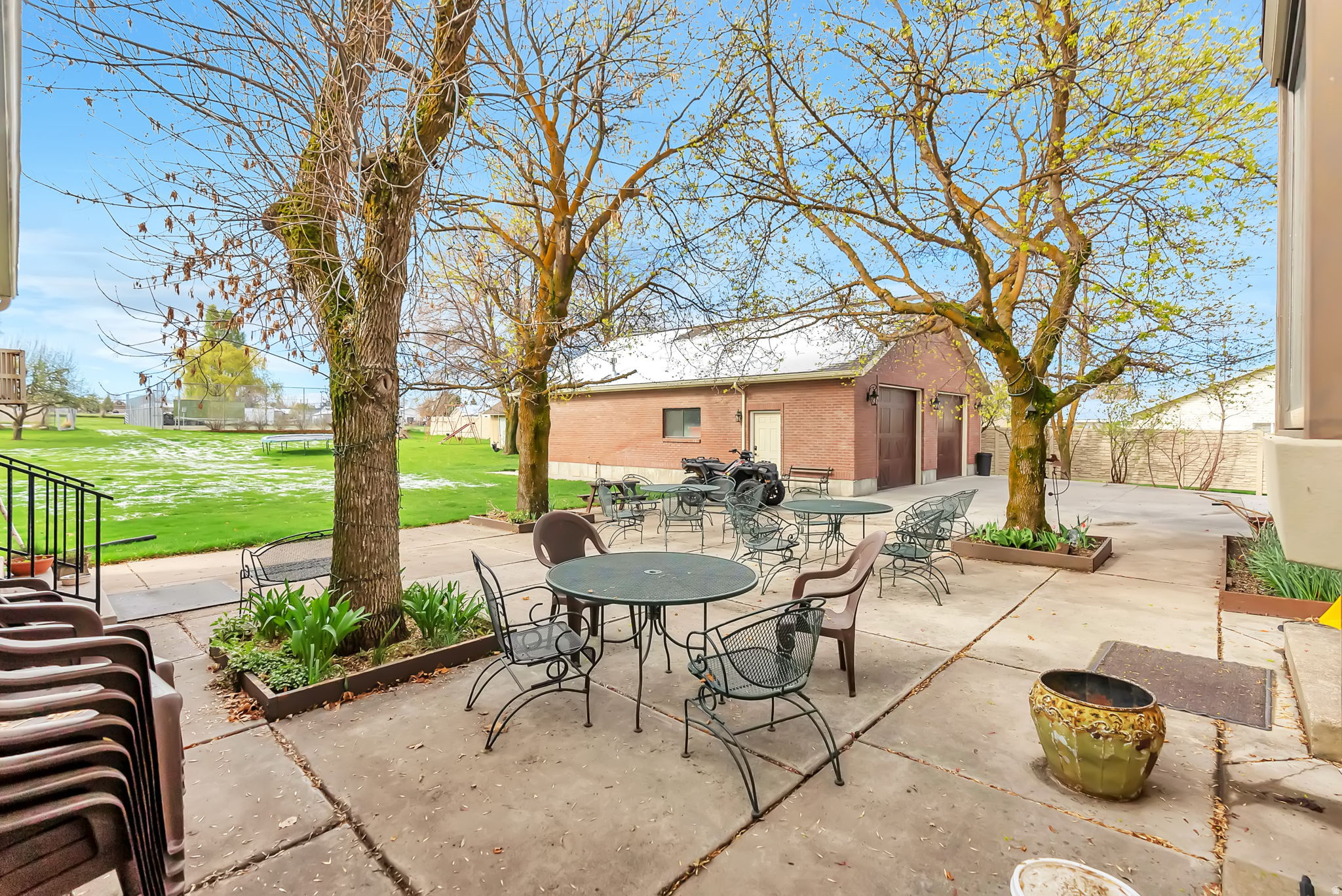 main property photo 39