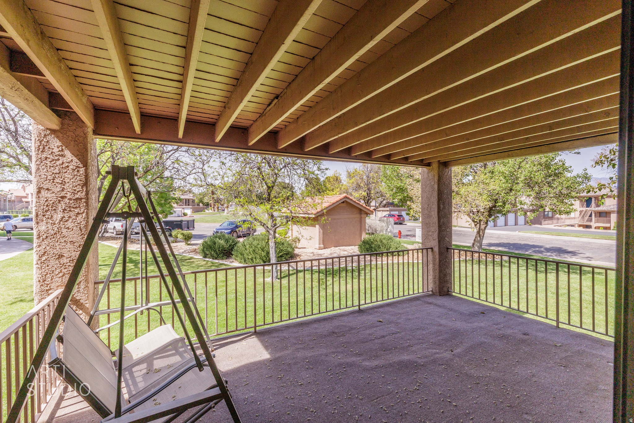 main property photo 13
