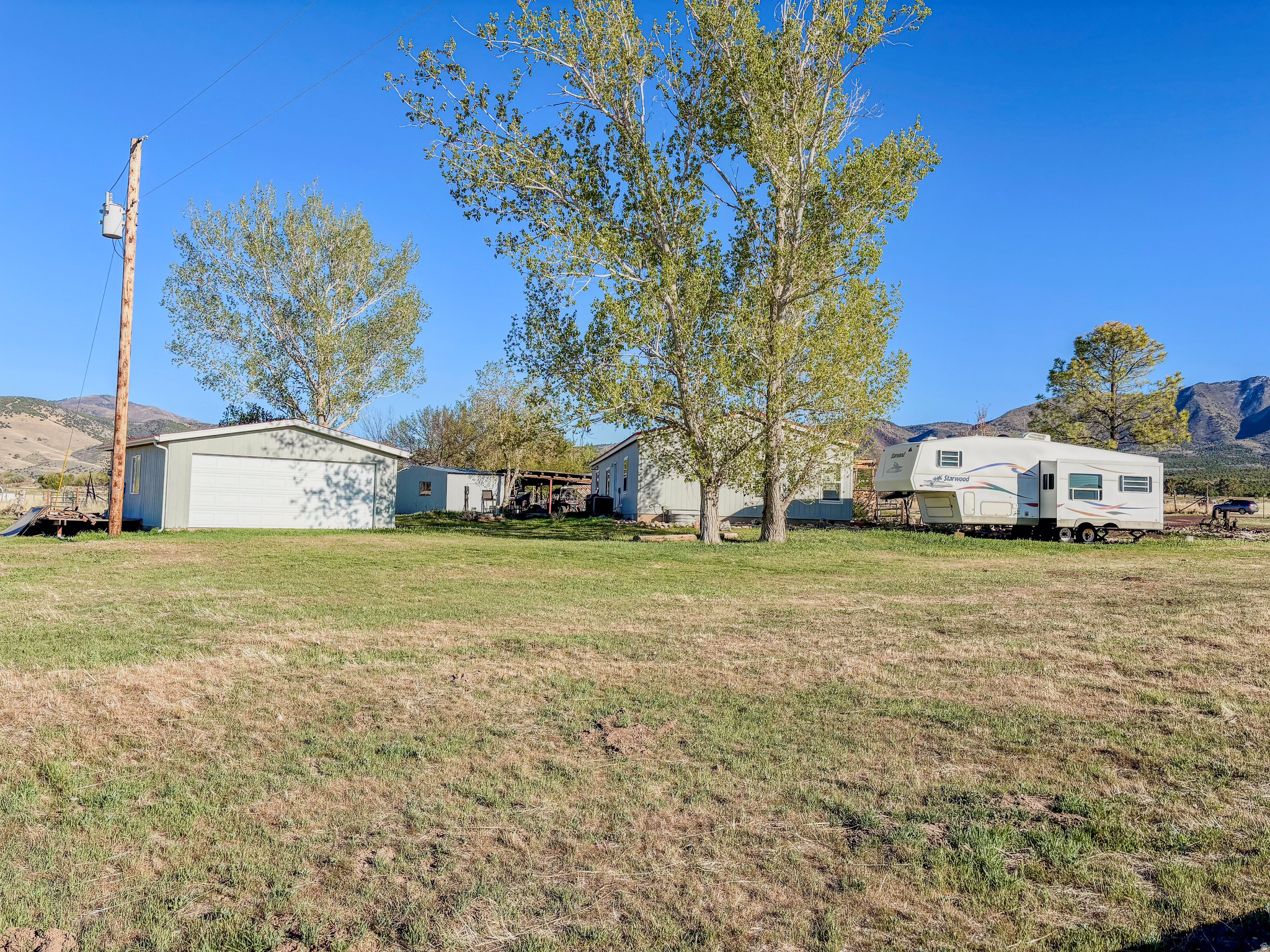 main property photo 15