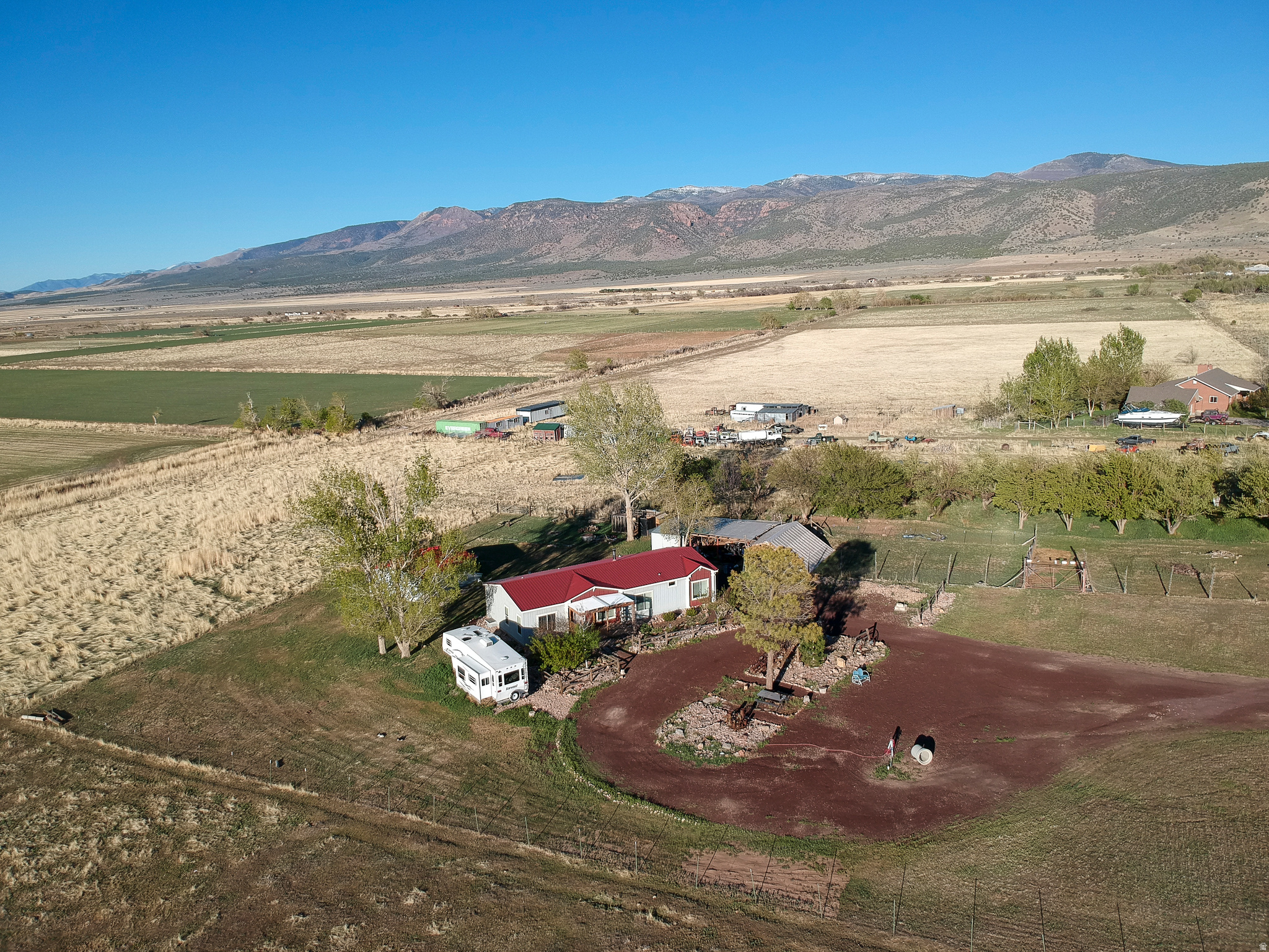 main property photo 19