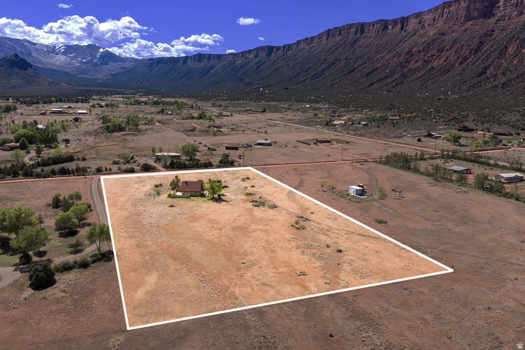 main property photo 12