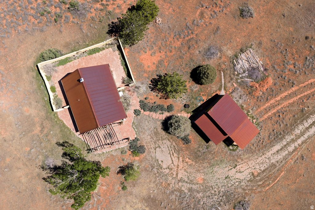 main property photo 16
