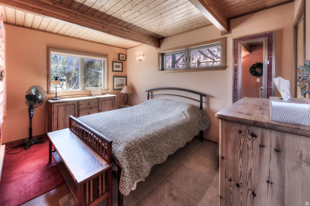 main property photo 37