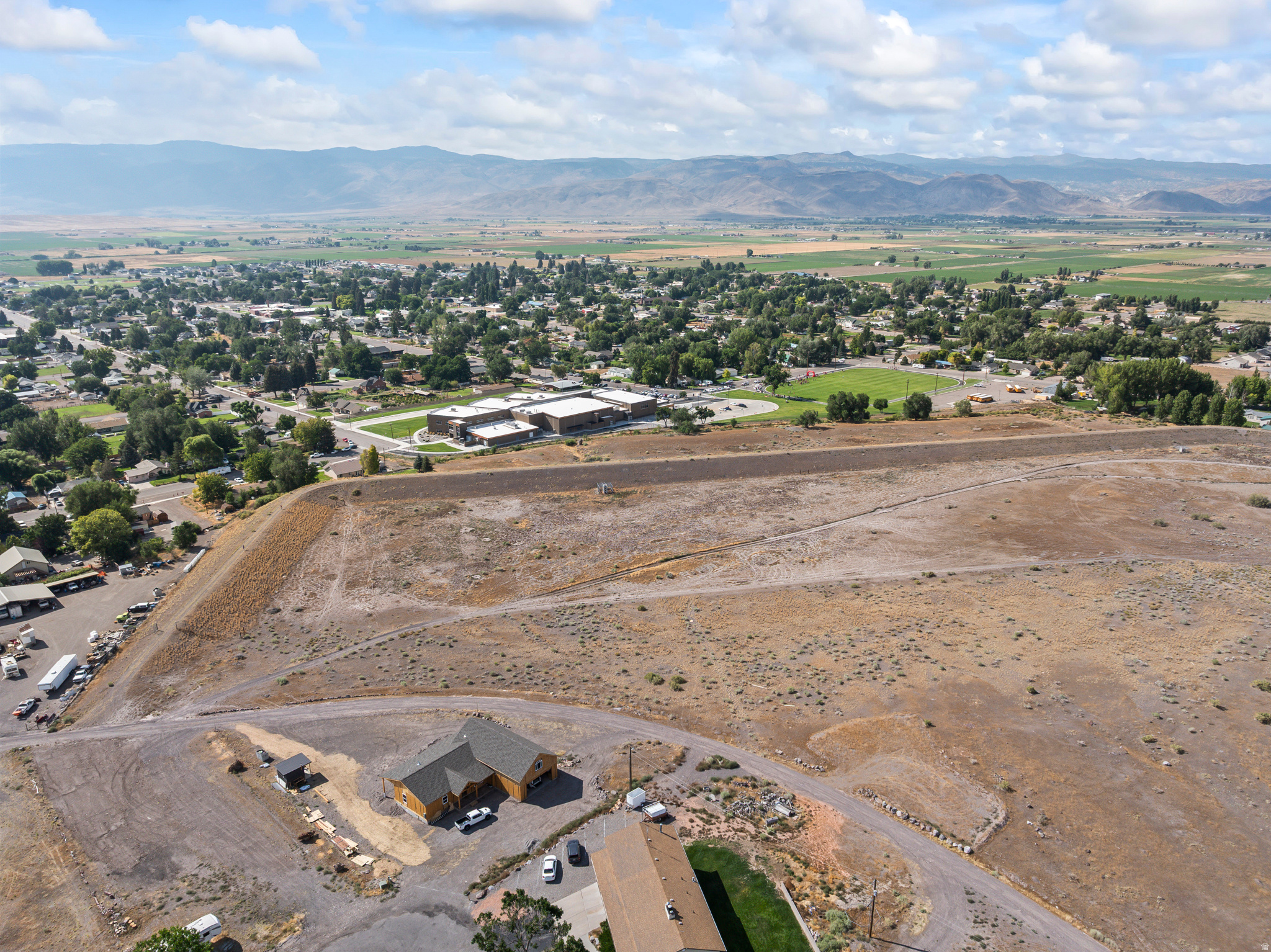 main property photo 4