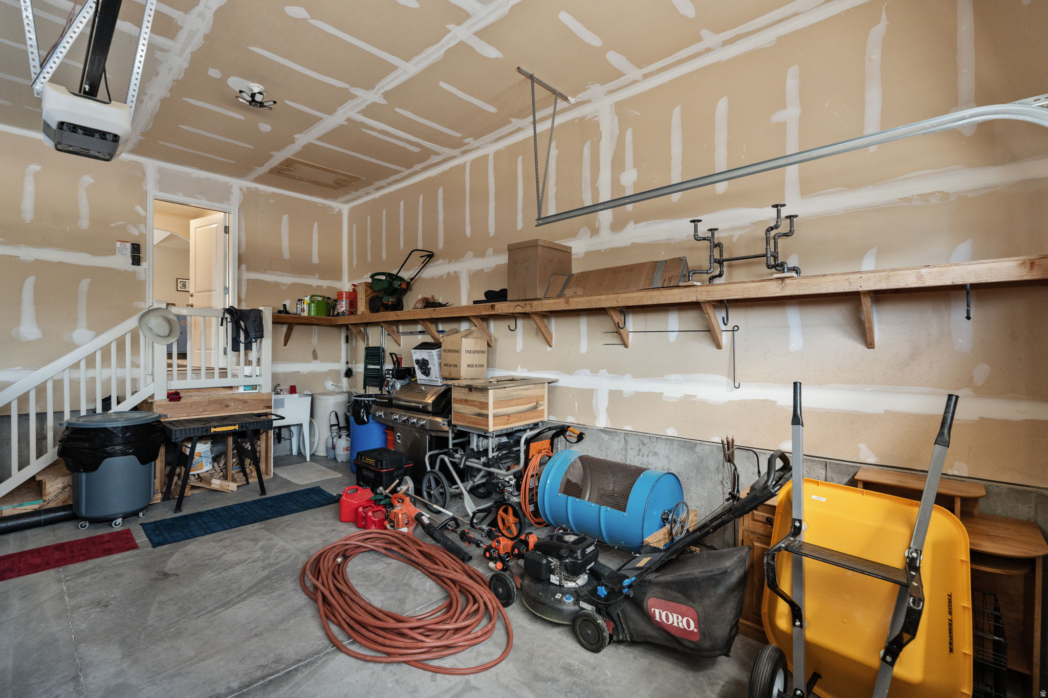 main property photo 59
