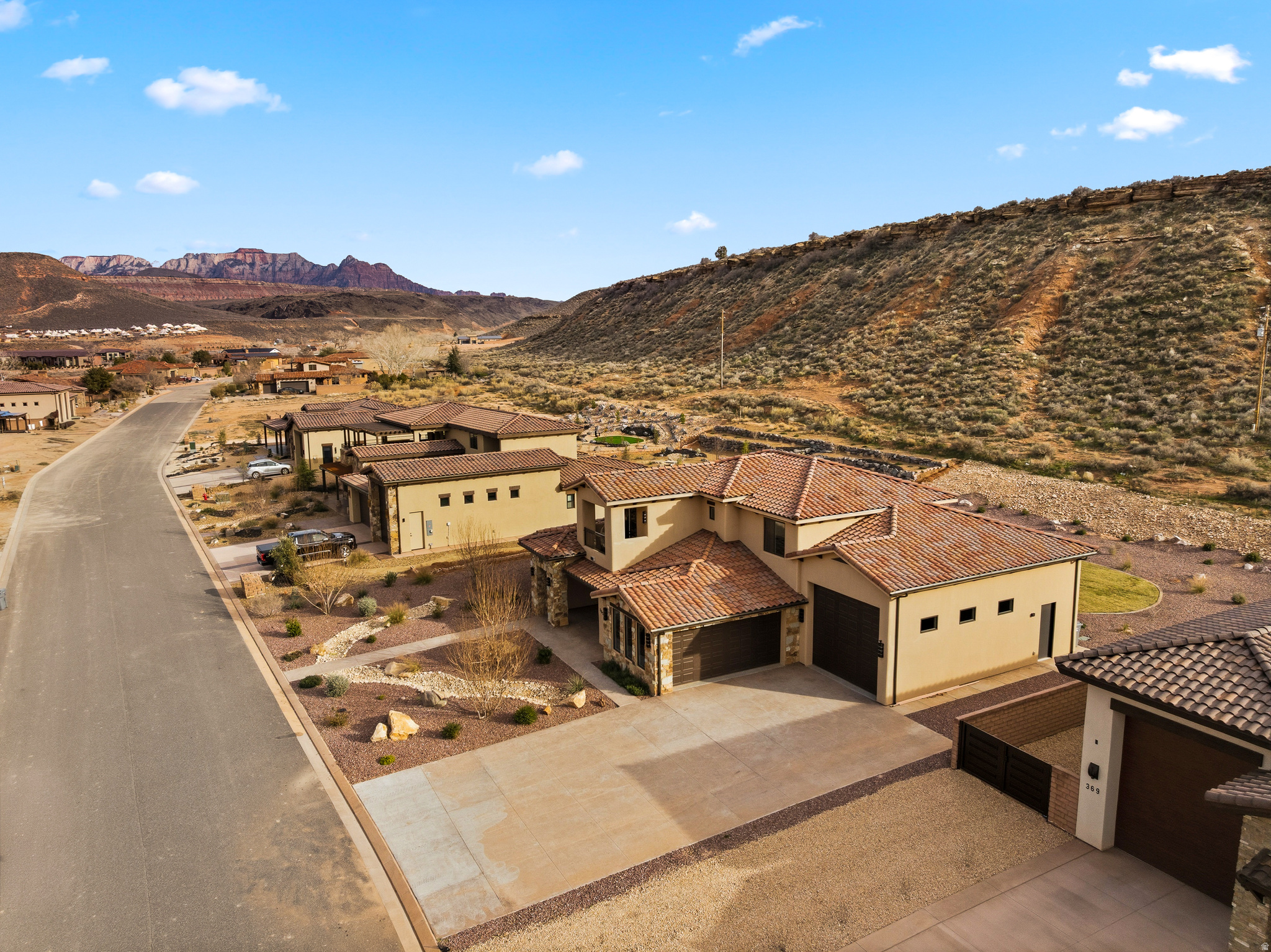 main property photo 7
