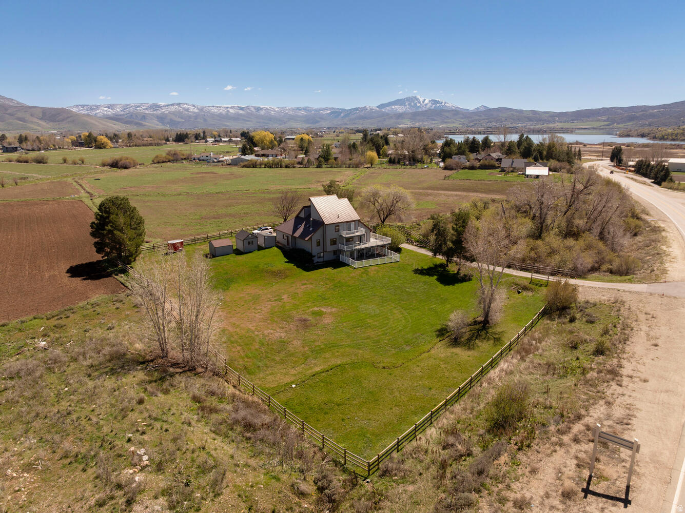 main property photo 30