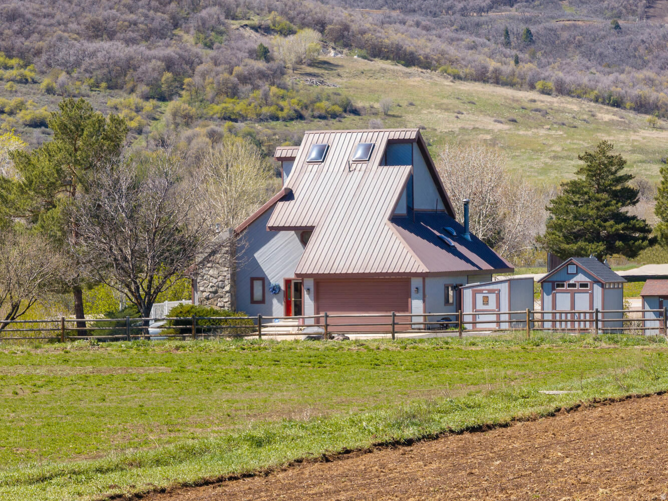 main property photo 5